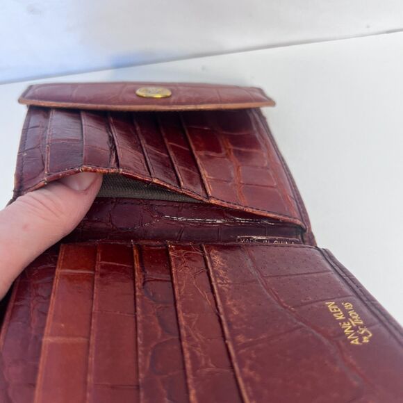 Anne Klein St Thomas Faux Croc Leather Bi Fold Wallet Kiss Clasp Change Purse - Picture 10 of 14